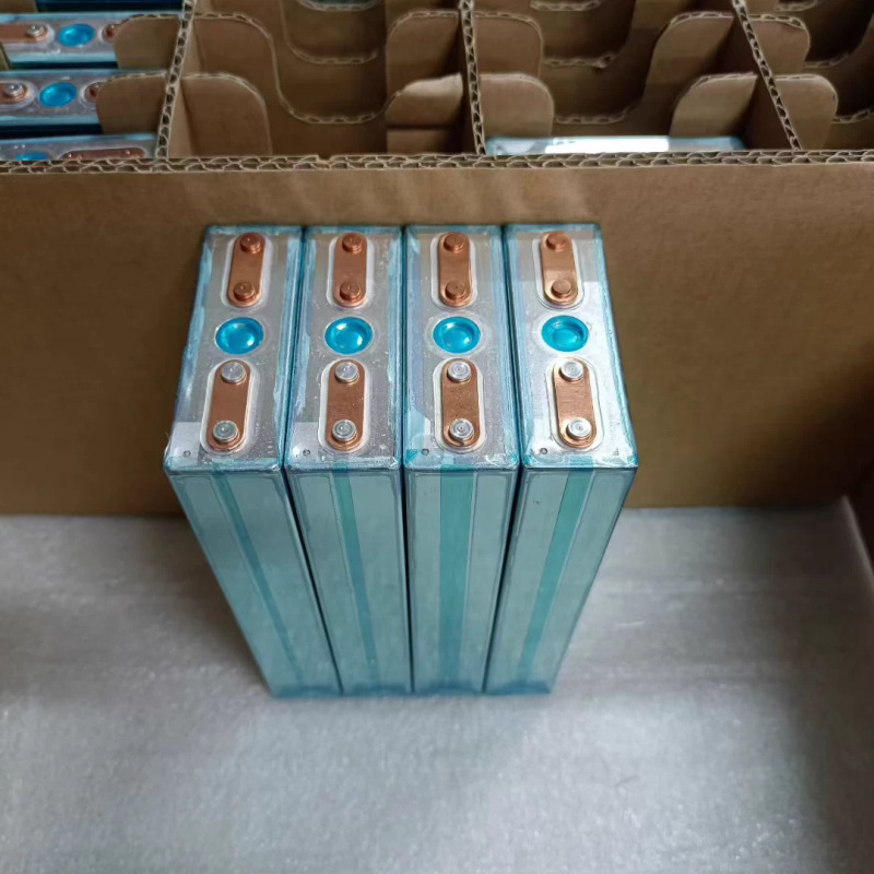 &nbsp;Long Cycle Life 21Ah Lithium Storage Battery Cell